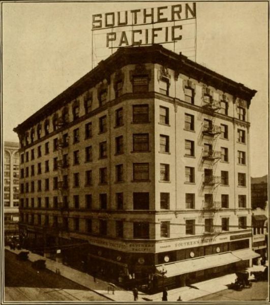 Grosse Building.