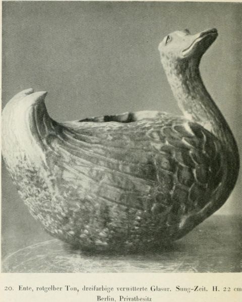 020. Ente, rotgelber Ton, dreifarbige verwitterte Glasur. Sung-Zeit. 