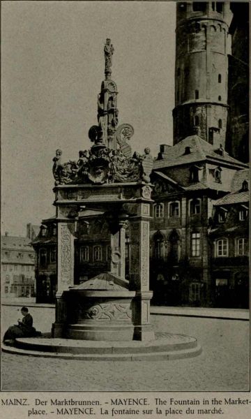 018 Mainz. Der Marktbrunnen