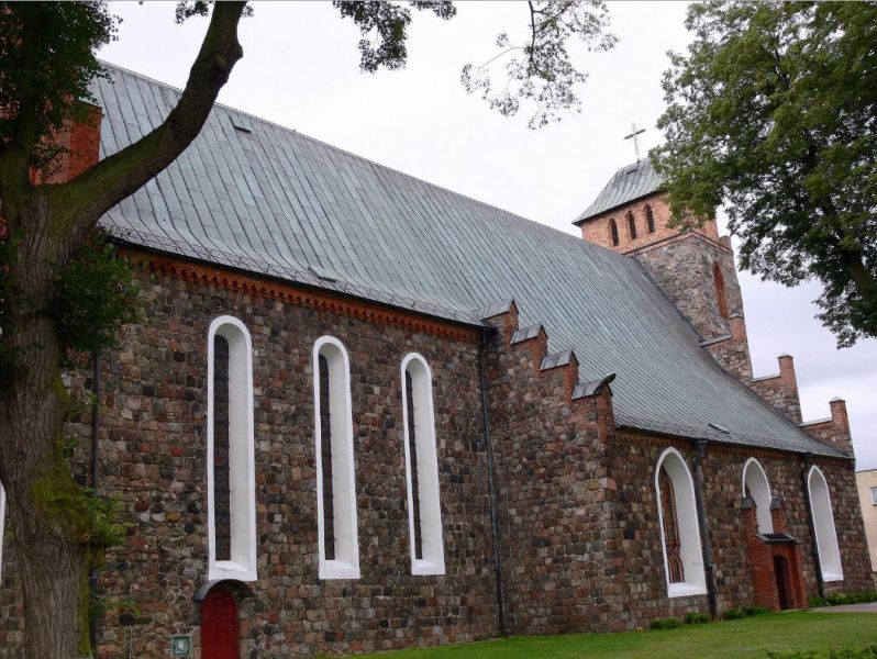 Bahn (Banie) Dorfkirche