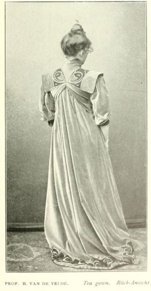 Rückseite, Tea gown Abb. 07