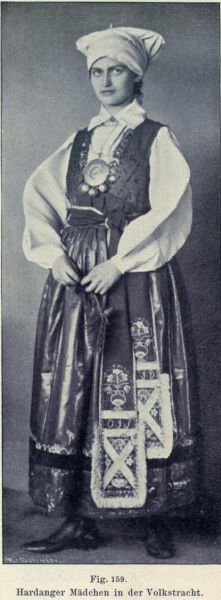 159. Hardanger Mädchen in der Volkstracht