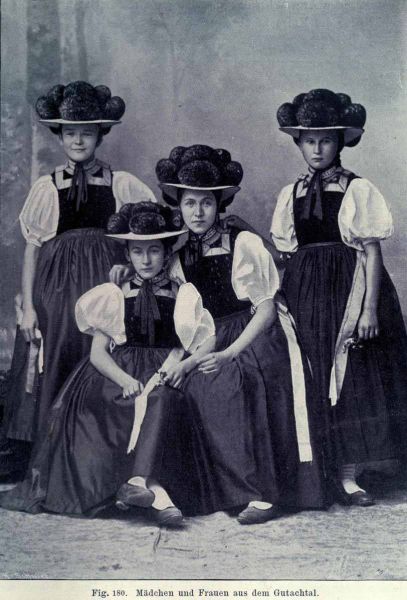 180. Mädchen und Frauen aus dem Gutachtal