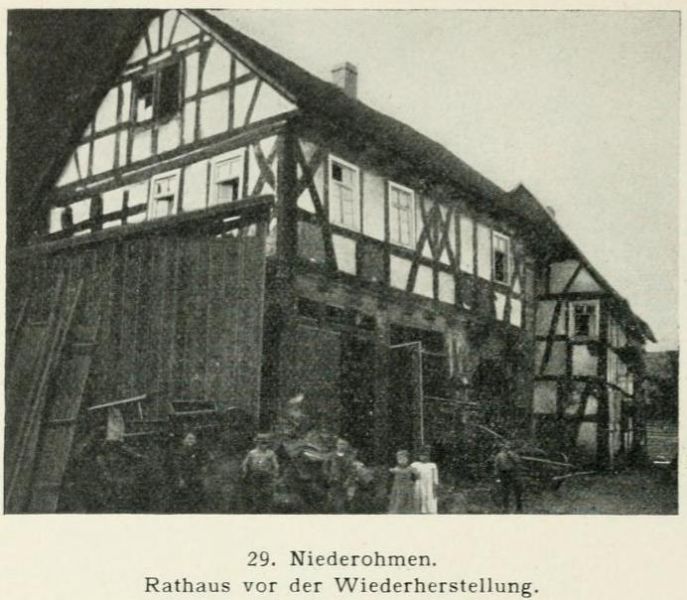 29. Niederohmen. Rathaus vor der Wiederherstellung.
