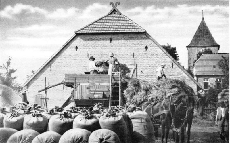 Mecklenburg, Getreideernte, Dreschkasten