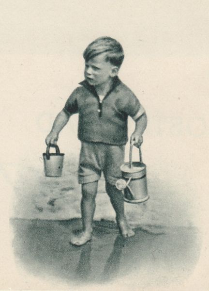 Ein Strandburgen-Baumeister