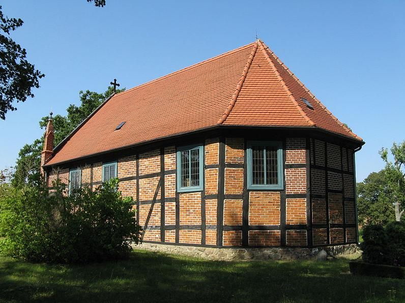 Wasdow, Kirche (Niteshift)