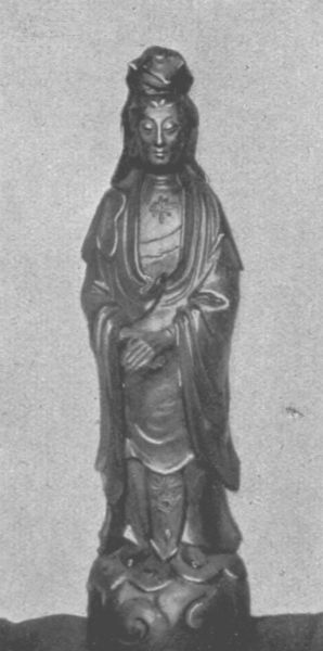 Abb. 9 Chinesische Heilige. Rotbraunes Böttgersteinzeug 