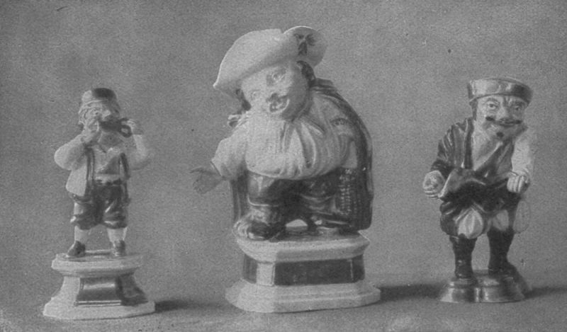 Abb. 18 Callot-Figuren. Böttgerporzellan. Mit Emailfarben bemalt 