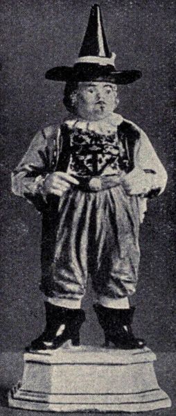 Abb. 41 Figur des Hofnarren Joseph Fröhlich. Modell von Kaendler. Bunt bemalt 