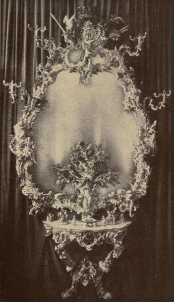 Tafel XVI. Spiegelrahmen. Modell von Kaendler. Bunt bemalt