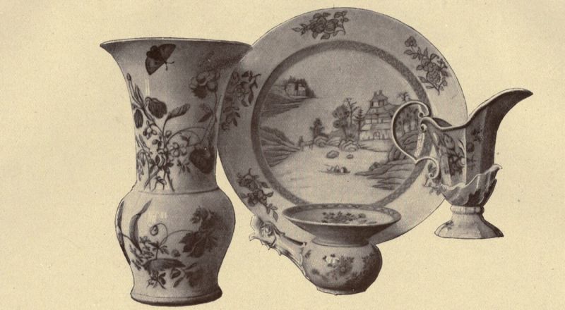 Tafel VII. Schale, Vase, Spucknapf und Sahnengießer. Blaumalerei unter Glasur