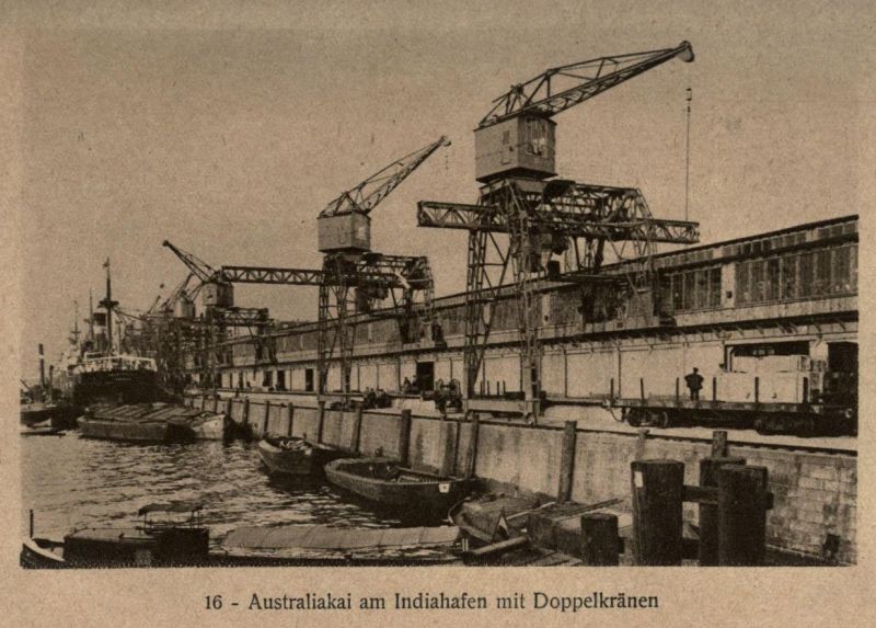 Hamburg 016 Australiakai am Indiahafen mit Doppelkränen
