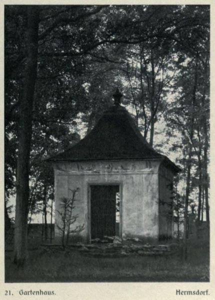 021 Hermsdorf, Gartenhaus