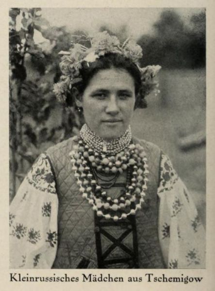 Russland 018. Kleinrussisches Mädchen aus Tschemigow