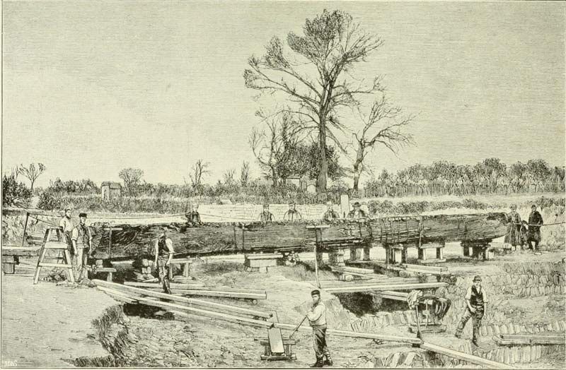 Fig. 1. Einbaum, 1886 gefunden zu Brigg, Lincolnshire. (Nach Boehmer, Prehistoric narval architecture.)