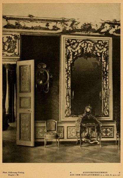 033 Kurfürstenzimmer. Aus dem Schlafzimmer