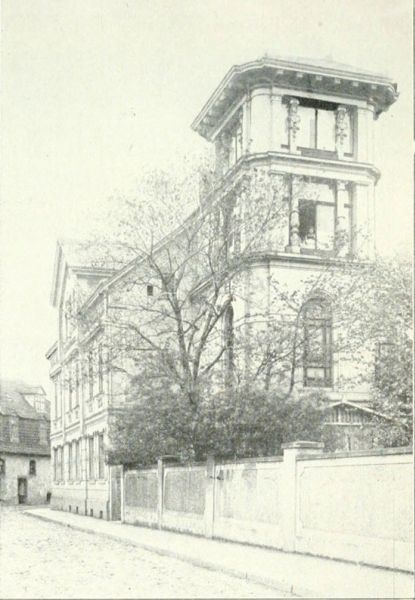 07. Das selbe Haus wie Bild 06. mit dem Wintergarten.