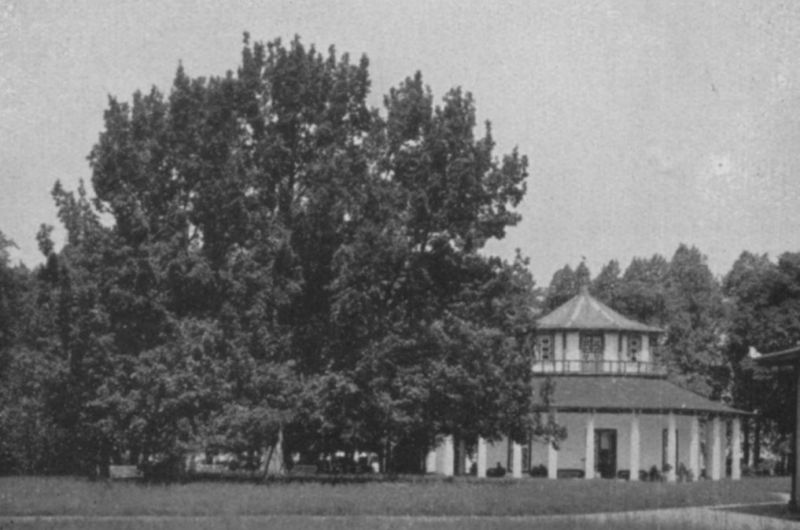 Bad Doberan Seite 13 Kamp mit klassizistischen Pavillon