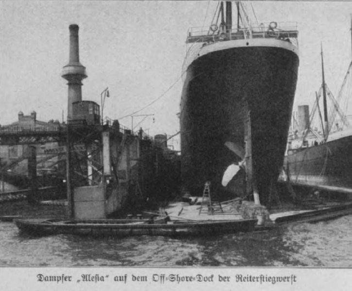 Dampfer Alesia auf dem Off-Shore-Dock der Reiterstiegwerft