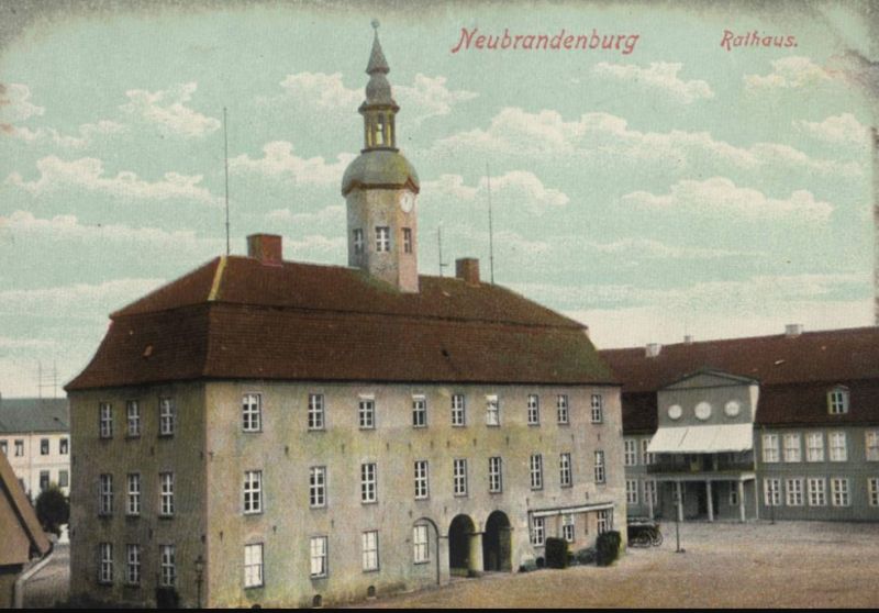 Neubrandenburg, Rathaus