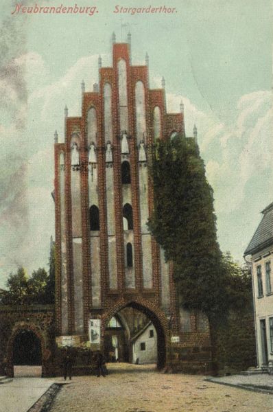 Neubrandenburg, Stargarder-Tor