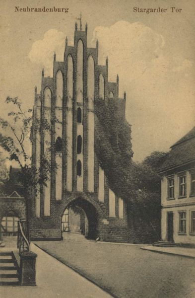 Neubrandenburg, Stargarder-Tor (2)