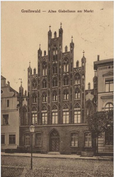 Greifswald, Giebelhaus am Markt