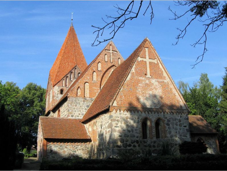 Bernitt, Dorfkirche