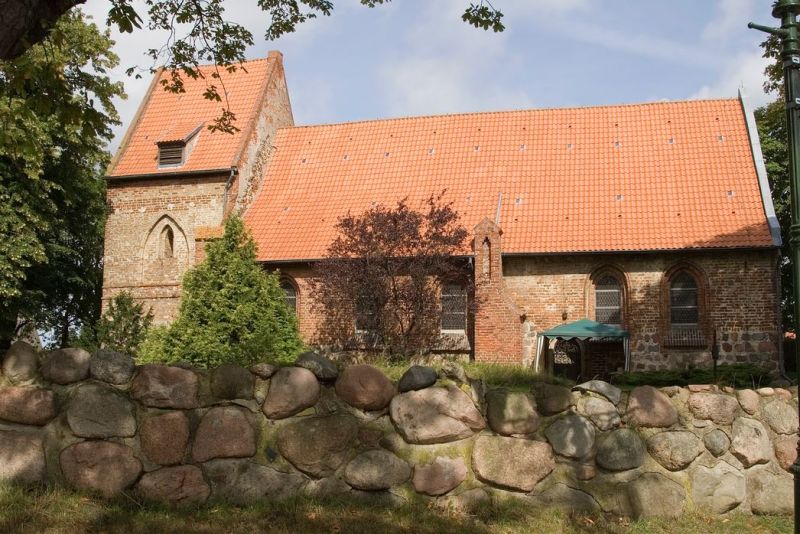 Koserow, Kirche