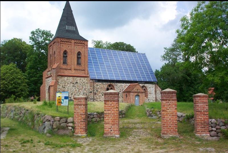 Zernin, Kirche