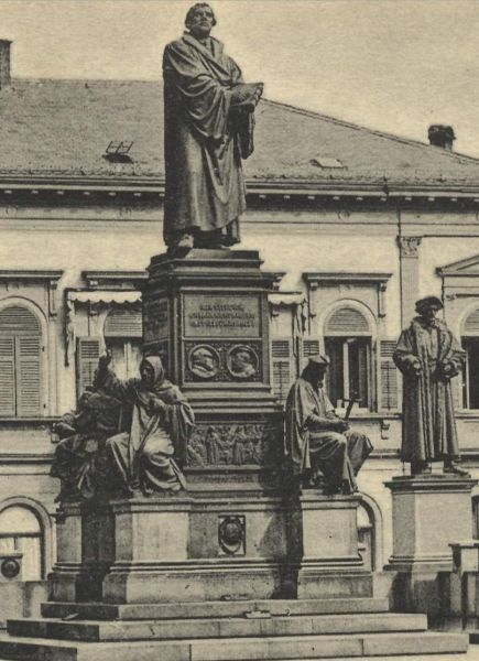 Worms - Das Lutherdenkmal (Ausschnitt)