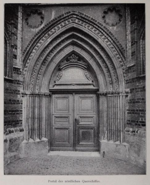 Rostock. 014 Marienkirche, Portal des nördlichen Querschiffes