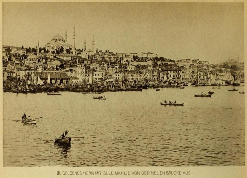 002. Goldenes Horn mit Suleimanije von der neuen Brücke aus.