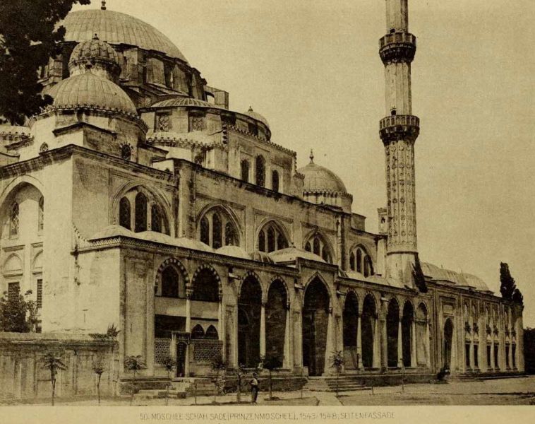 050. Moschee Schah Sade (Prinzenmoschee), 1543-1548, Seitenfassade