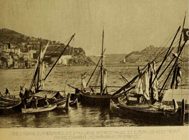 102. Eingang zum Bosporus. Die 27 km lange Meeresstraße die Europa von Asien trennt und das Schwarze und Marmarameer verbindet