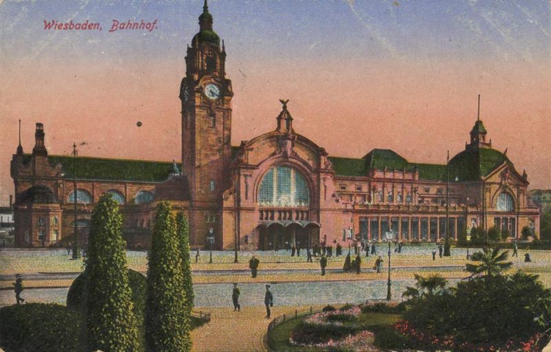 Wiesbaden - Der Bahnhof
