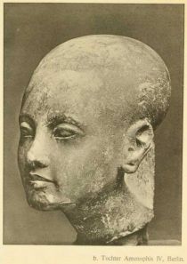 Tafel 7b. Tochter des Amenophis IV, Kopf von einer Statue, Berlin.