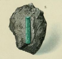 Smaragd (Krystall, im Glimmerschiefer, Habachthal)