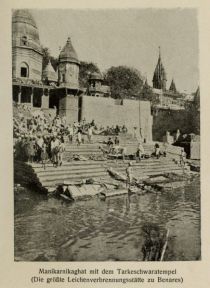 Indien 019 Manikarnikaghat mit dem Tarkeschwaratempel (Die größte Leichenverbrennungsstätte zu Benares)