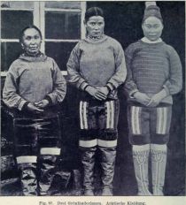 087. Drei Grönländerinnen. Arktische Kleidung