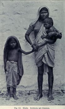 110. Hindu. Bettlerin mit Kindern