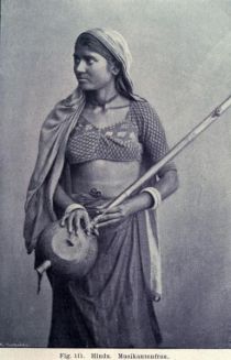 111. Hindu. Musikantenfrau