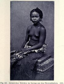 125. Javanisches Mädchen im Sarong aus den Fürstenländern. 1880