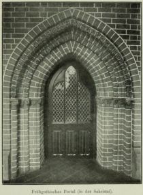 008 Teterow, Kirche, Frühgotisches Portal (Sakristei) 9