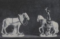 Abb. 37 Pferd und Reiter mit Pauke. Modelle von Kaendler. Bunt bemalt 