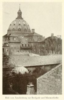XI Blick von Amalienborg zur Bredgade und Marmorkirche