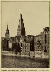 Bremen 004 Gotische Giebelfront und Turm der Martinikirche, 13. Jahrhundert