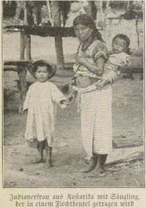 08 Indianerfrau aus Kostarika mit Säugling, der in einem Flechtbeutel getragen wird