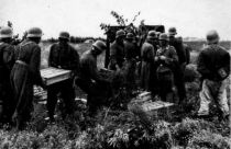 BUK 094 Bessarabische Landschaft, Eine Vorausabteilung eröffnet den Kampf auf Waterloo, eine deutsche Siedlung in der Südukraine